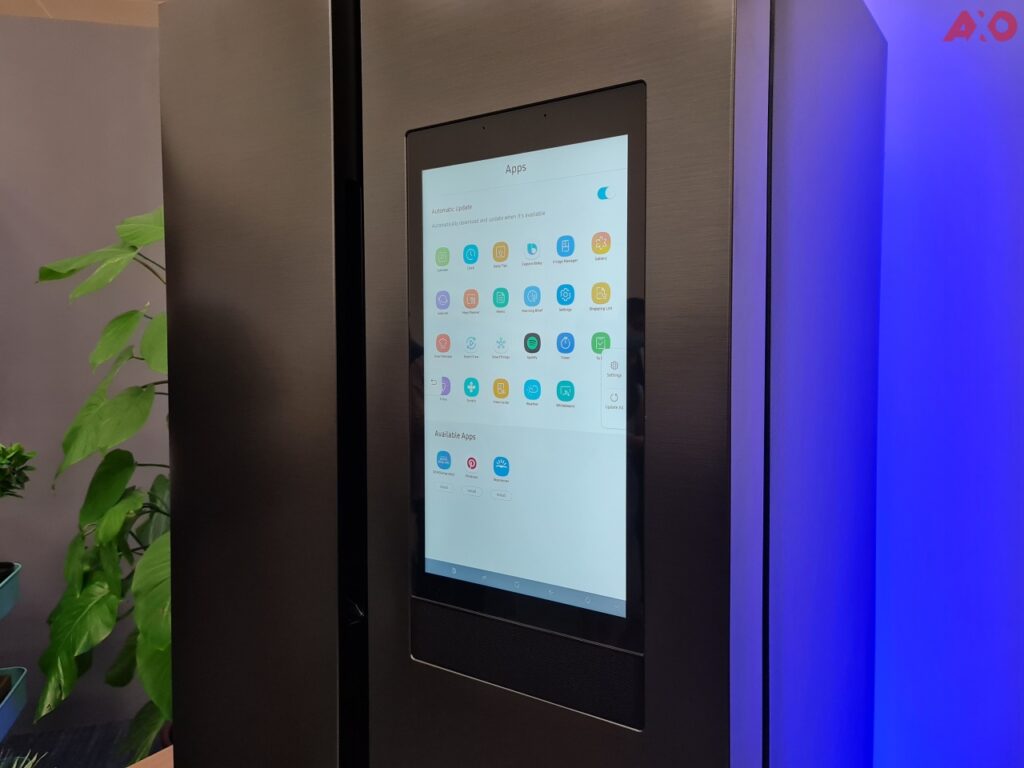 Samsung Family Hub Is A Smart Fridge That Acts As Your Personal Home Assistant; Priced From RM8,999 7
