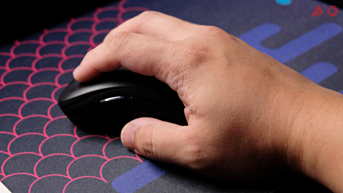 Pulsar Xlite V2 Wireless Mouse Review: Right Fit With Every Click 7
