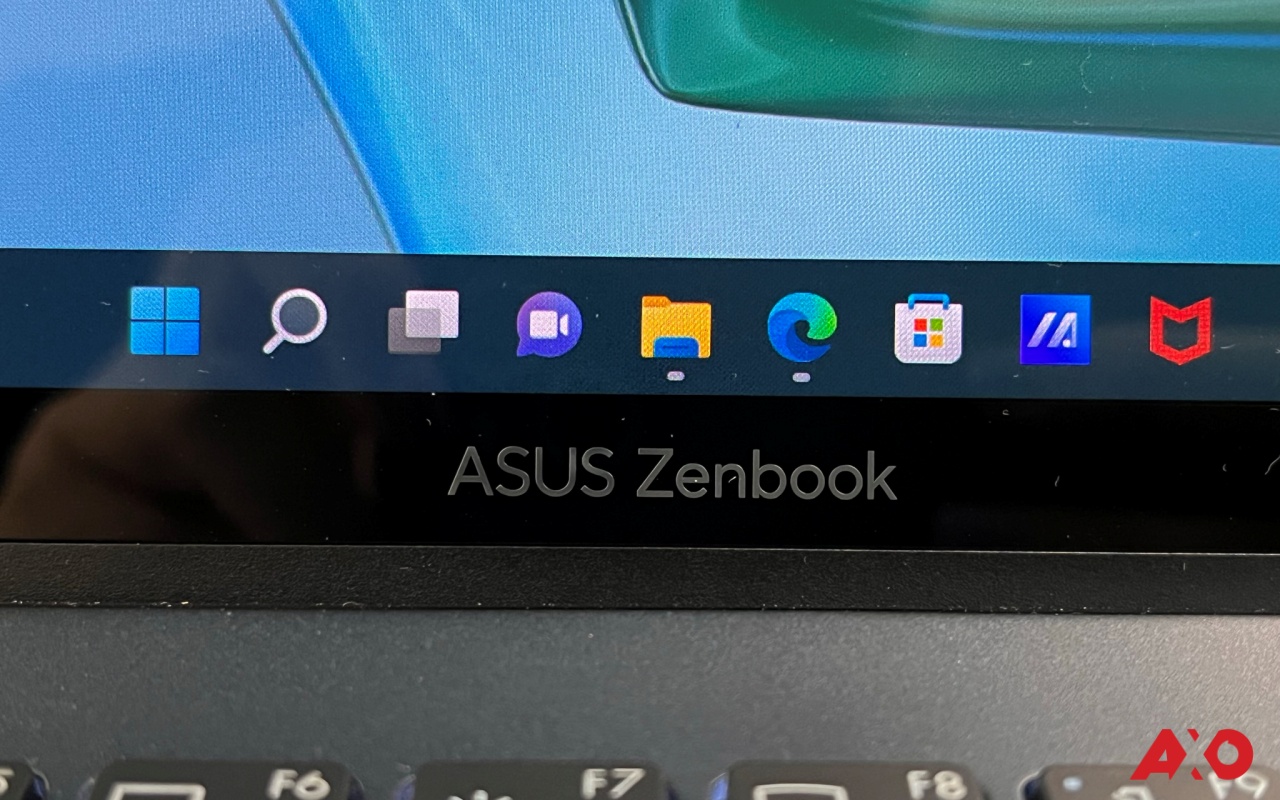 ASUS Zenbook S 13 OLED Review: OLED Cinema In Your Hands 15