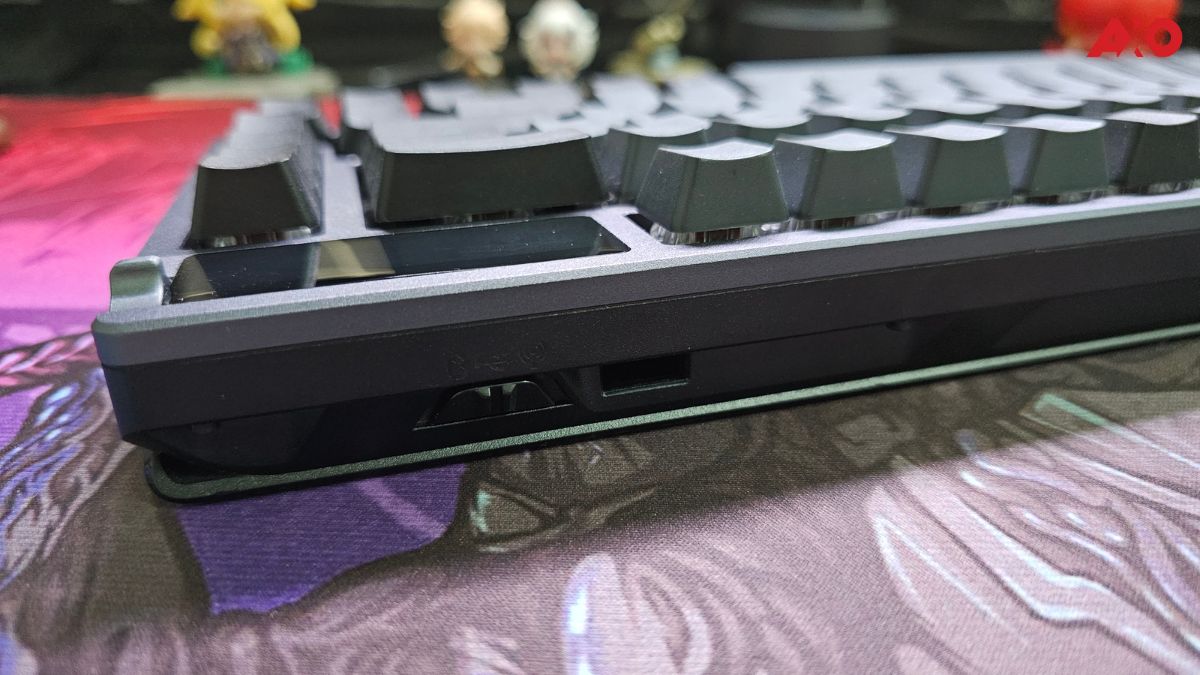 ROG Azoth Gaming Mechanical Keyboard Review: When Custom And Gaming Keyboards Collide 16